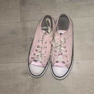 Vintage Low Top Converse in Baby Pink
